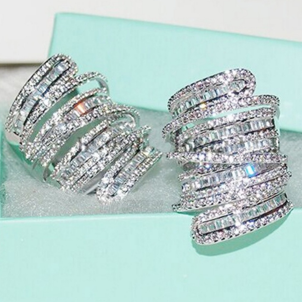 💎❤ONLY 1 LEFT! Elegant Spiral Design. - Picture 7 of 7